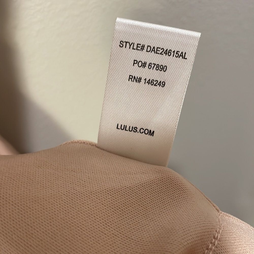 Lulus woman’s light pink dress - Picture 12 of 13